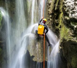 Faire du canyoning : nos conseils pour les débutants